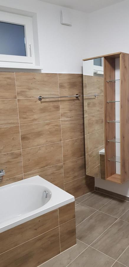 Zentrum 2 Moerbisch Mörbisch am See Dış mekan fotoğraf